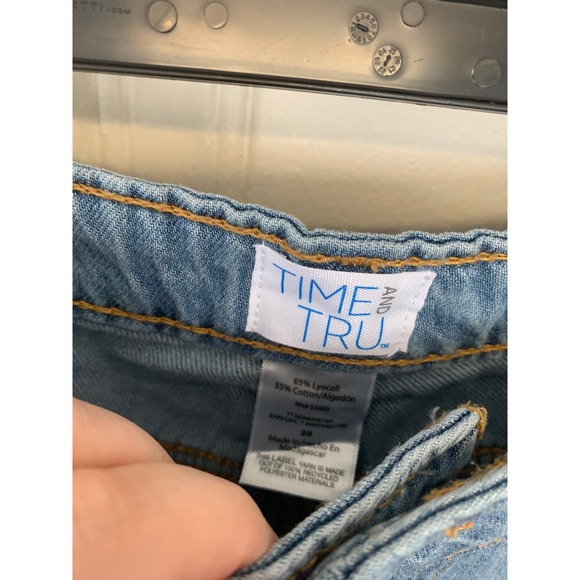 Time‎ and Tru Womens Blue Denim Cargo Capri Pants Size 20 - Picture 2 of 3